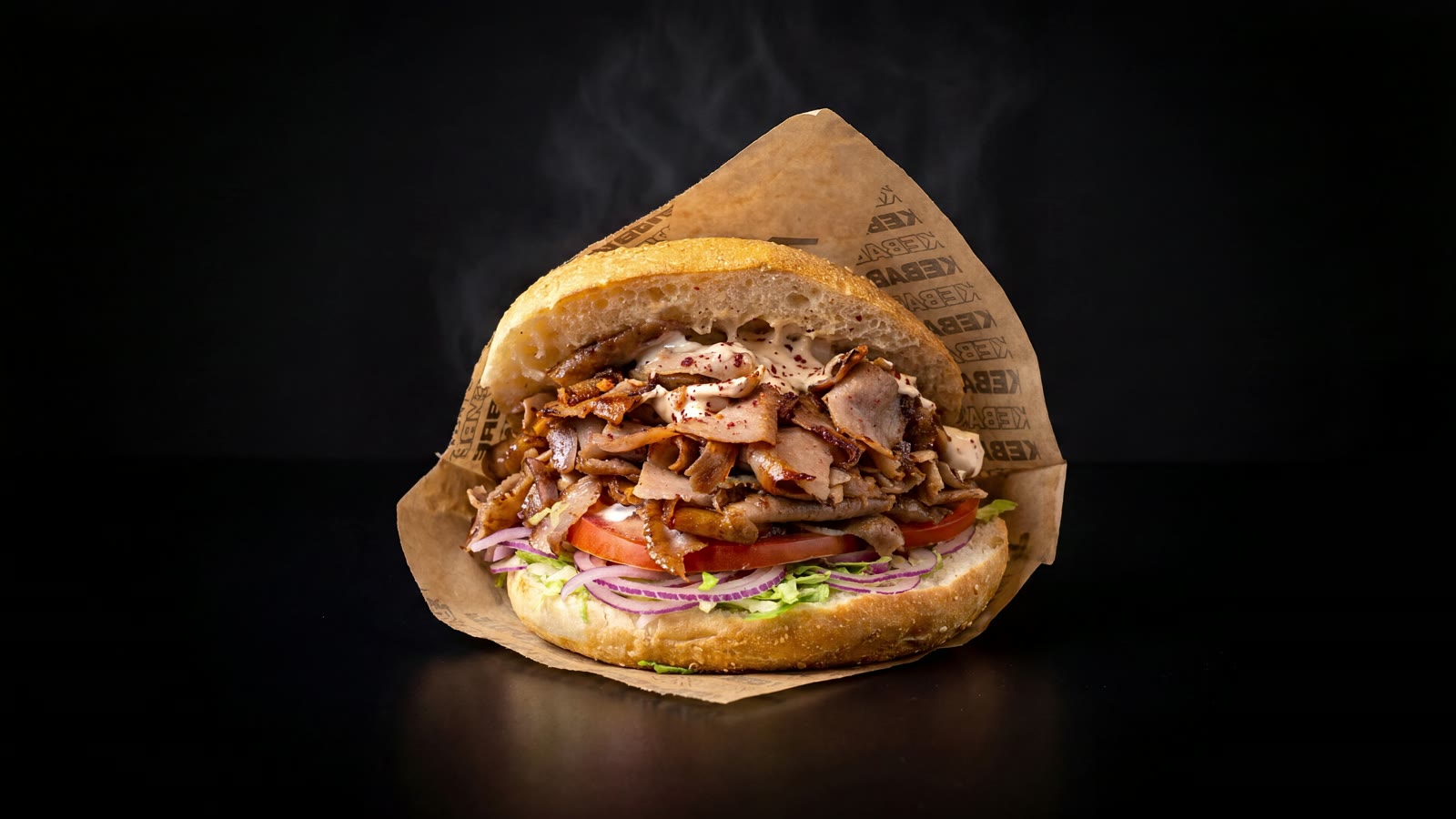 Taschenbrot Kebab im Kraftpapier
